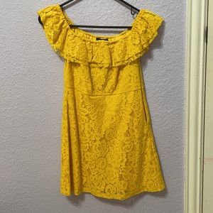 Off the shoulder short yellow lace dress